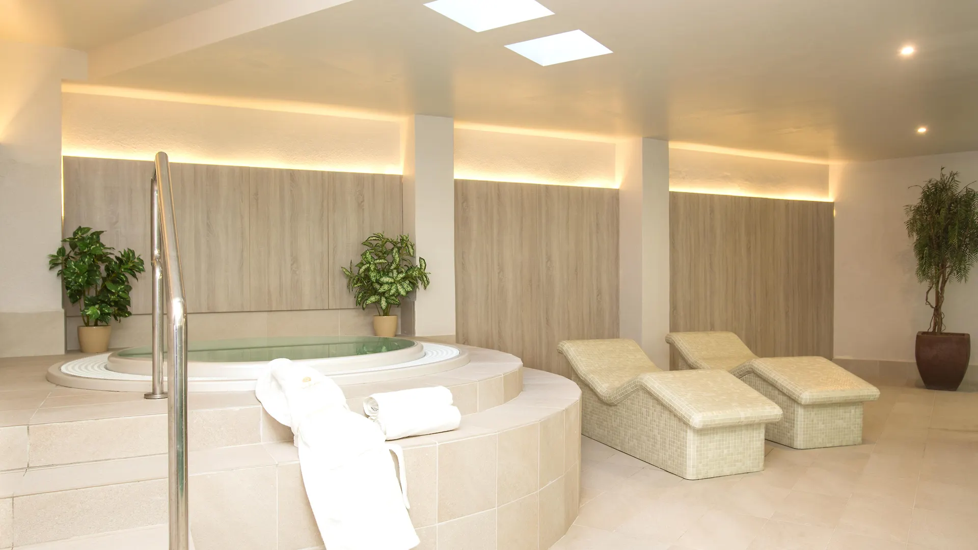 Hotel Sabina And Suites Cala Millor